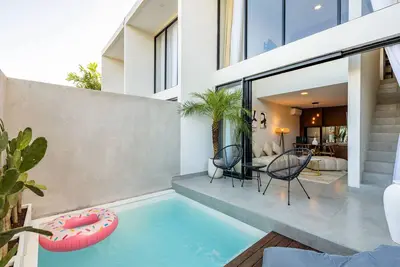 Image de 4 mins to beach/Finns/Atlas - New Luxe Pool Loft