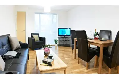 Image de Elstree - luxury 2 bedroom, 2 bathroom apartment