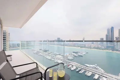 Image de Livbnb-3br+Maid's Room | Marina & City Skyline Views