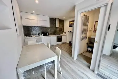 Image de [Abstract house] Design home in center of Turin