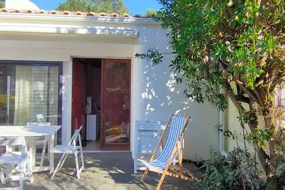 Image de Maison familiale près de la mer avec terrasse et véranda, quartier calme à Saint Jean de Monts