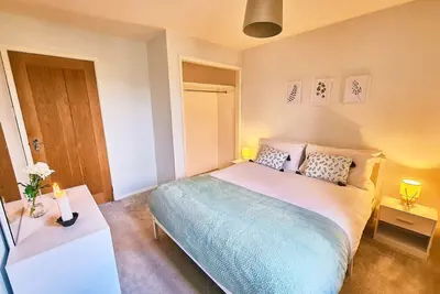 Image de Bluebirds Cottage - Light & Airy 2 Bed in Bourton