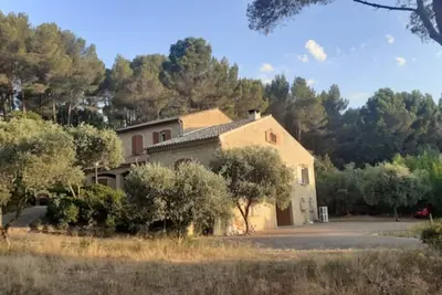 Maison en campagne vers Avignon
