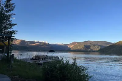 Image de Shadow Mountain Lake Getaway