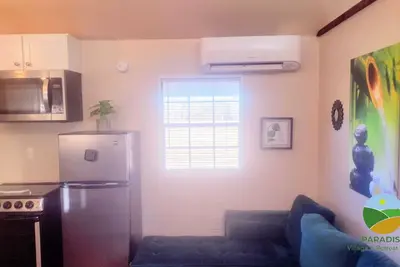 Image de \"Cozy Cottage an hour from Savannah, Ga