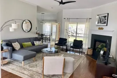 Image de Modern Comfort in Keller w/ King, Garage\n