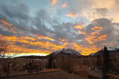 Image de Downtown, Sauna, next to Park and Rec Center,