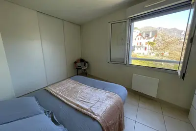 Image de Vue Insolite sur les Montagnes, Appartement Avec Balcon & Parking Centre-ville