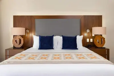 Image de One Bedroom Suite Ocean View - Villa La Valencia Beach Resort & Spa Los Cabos\n\n