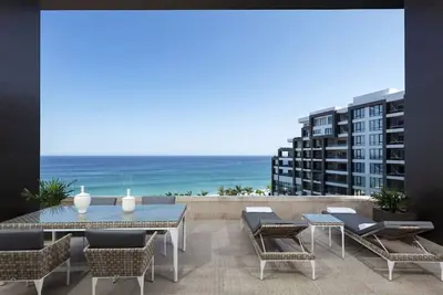 Image de 🌞 Ultra Luxe Garza Blanca BeachFront Resort 4BLoft Condos 🏖️ 𝕏 @MyBeachSuites