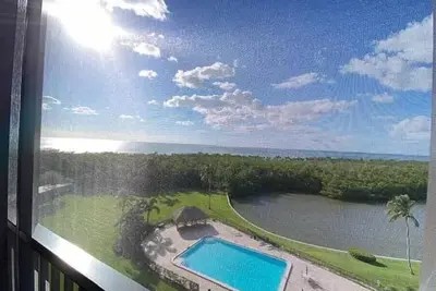 Image de Enjoy Resort Style Living with Gulf and Sunset Views from Every Room!