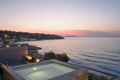 Image de Alithia BeachFront Retreat, with Plunge Pool