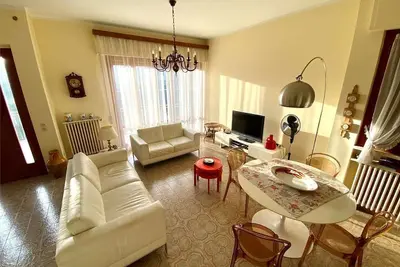 Image de Villa with garden a few steps from the sea and the Versiliana park