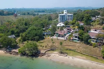 Image de seaview Condo 3 bedrooms 166sqm, just 100m from Private Beach.