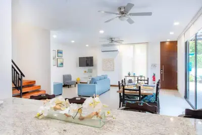 Image de Relax -- Your Jaco Beach Vacation Awaits!