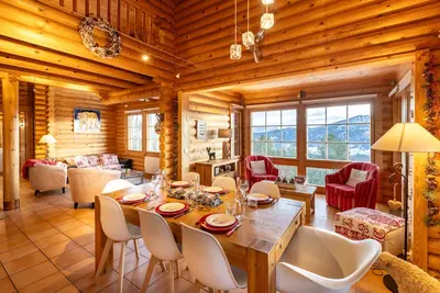 Image de Le Chalet des Ours - Superbe chalet 4*