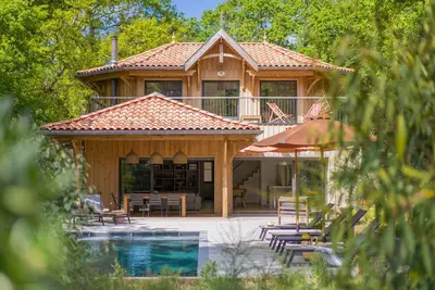 Image de Esprit 100% Bassin pour cette villa proche plage