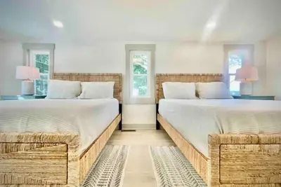 Image de Salt & Light Cottage