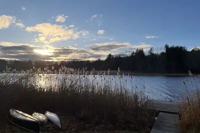 Image de Picturesque Lakeside Home, nestled in the charming town of Copake