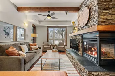 Image de The Antler Hideaway | Pool | Hot Tub | Fireplace