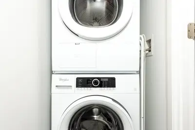 Image de Modern Rustic Hometel | 2br 1ba | Smart home in Dt