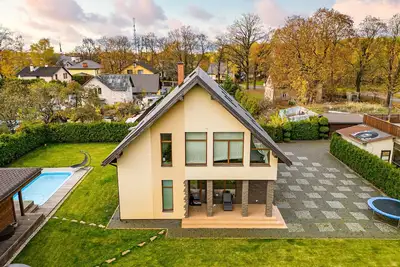 Image de AmberVilla In a quiet place, next to the forest, near city center. Sauna with pool