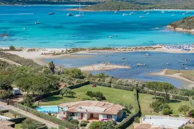 Villa à San Teodoro avec 6 chambres à coucher, 14 couchages