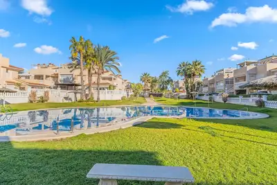 Image de Appartement 'Bugenwilla Orihuela Costa' avec piscine partagée, Wi-Fi et climatisation
