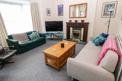 Image de The Bookshelf, pet friendly, character holiday cottage in Mumbles