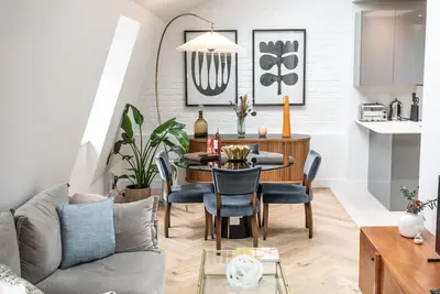 Image de Beautiful 2 bed Fitzrovia flat set over 2 floors