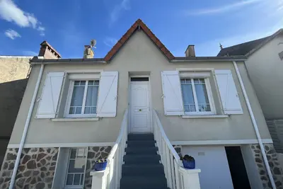 Image de St Gilles Croix de Vie (85), Maison 10 pers. parking, jardin - 300 m de la plage