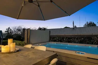 Image de Epic Escape | Huge Swim Spa & 2min to the Forest