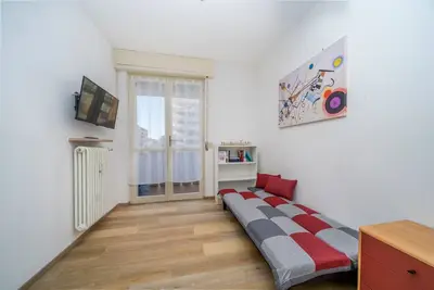 Aunt Dina Apt - with Balcony & Private Garage
