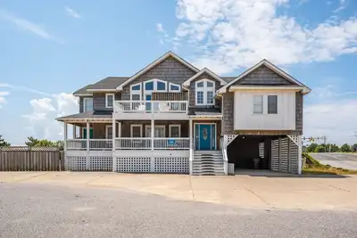 Image de Sea You Soon: Semi-Oceanfront, Private Pool, Dog Friendly, Hot Tub and Game Room!