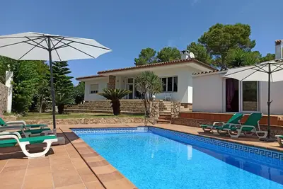 Image de Villa Llierca - climatisation, piscine privée, barbecue, jardin, wifi, parking.