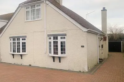 Image de Family home three bed house near the beach
