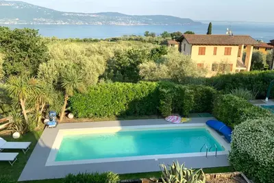 Image de Casa Bougainville Shared Pool & LakeView, Toscolano Maderno, Italy