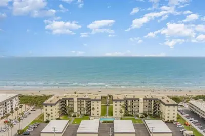 Image de Sea Oats 3br-Direct Beach Access with Pool