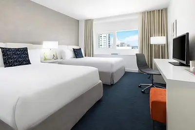 Image de Explore Downtown Miami, Comfortable Room!