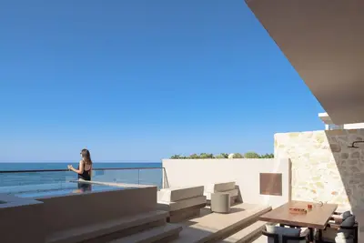 Image de Thetis BeachFront Retreat, with Plunge Pool