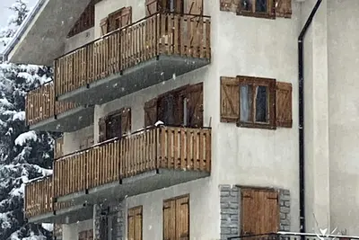 Image de Beautiful cosy penthouse ski apartment in La Thuile Aosta Valley. Pet friendly
