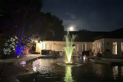 Image de Luxury Home in Bay Hill @ Arnold Palmer / 5 Minutes to Universal Studios