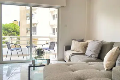 Image de Phaedrus Living: Down Town Flat Nestoras 301