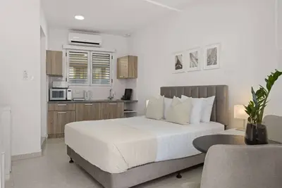 Image de Phaedrus Living: Alkminis Seaside Suites Verano