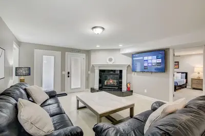 Image de Some'R on the Beach - Beachfront Condo for Six