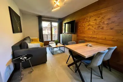 Image de Appartement rénové avec piscine à Samoëns