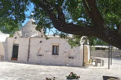 Image de Trulli of the Chain