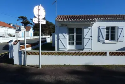 Image de Maison près de la plage avec jardin et vélos, animaux bienvenus, équipée pour 4 personnes