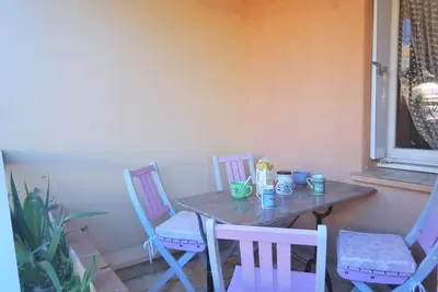 Image de Appartement T2 avec Parking, Proche Plage et Commerces - Bormes-les-Mimosas