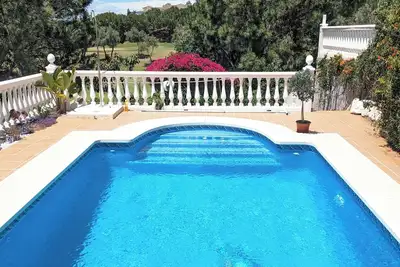 Image de Maison andalouse avec piscine privée entre mer et golf à 5 minutes de la plage!